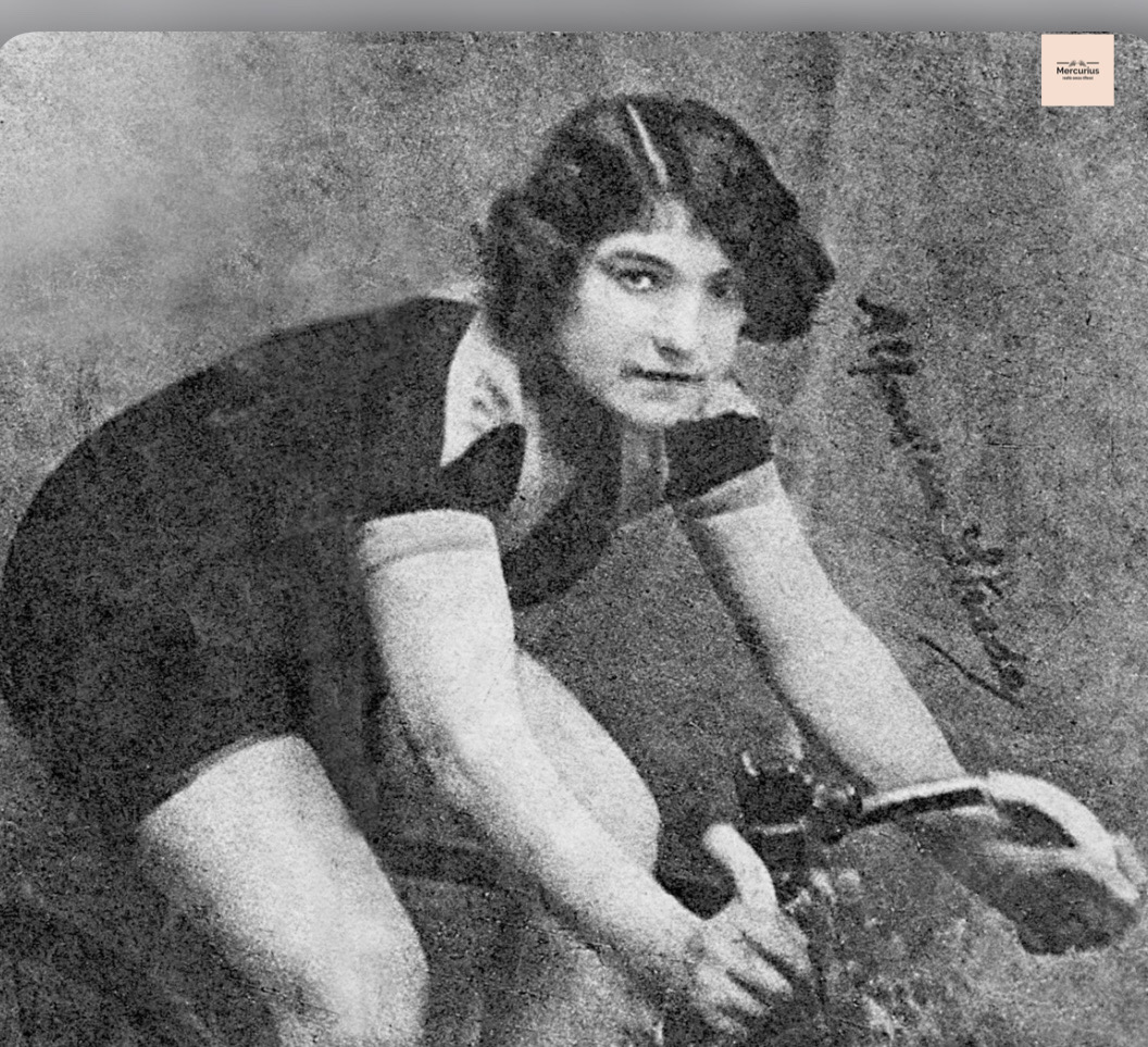 Alfonsina Strada, la prima donna ciclista a competere in gare maschili